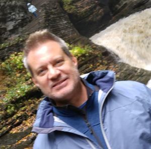 Meet your Posher, Howard